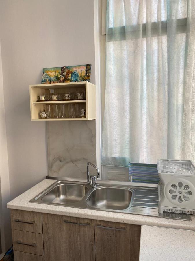 Ultra Apartments 'New Baazar' Тирана Екстериор снимка