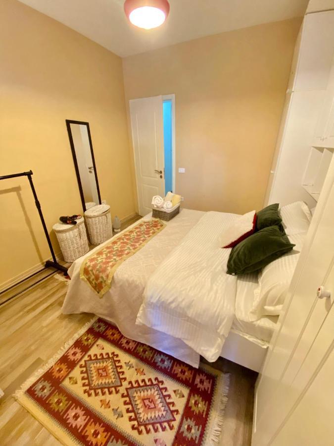 Ultra Apartments 'New Baazar' Тирана Екстериор снимка