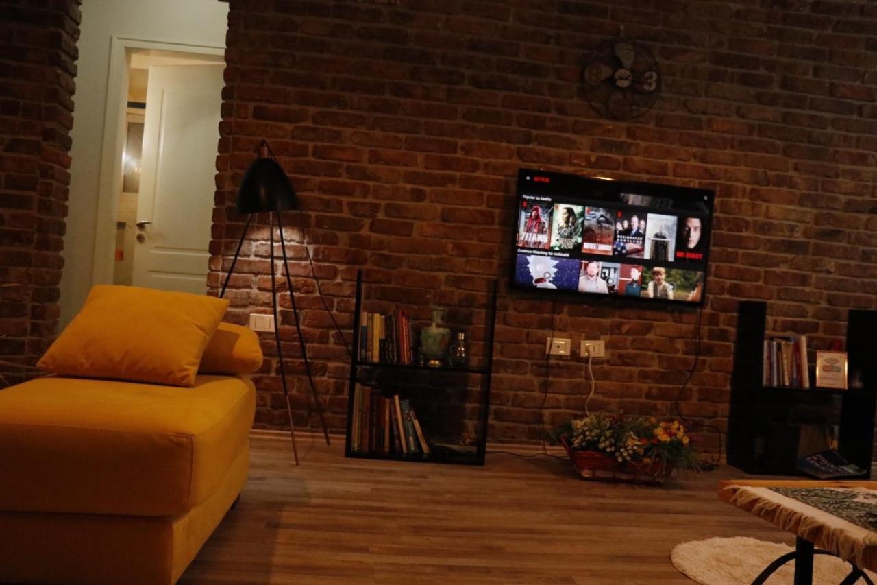 Ultra Apartments 'New Baazar' Тирана Екстериор снимка